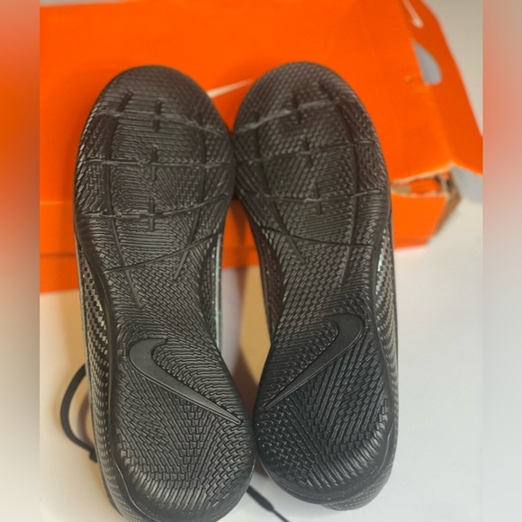 Nike‎ Vaper 13 Academy Black Soccer Shoes Men’s 7.5/Women’s 9, brand new in box - Picture 12 of 16